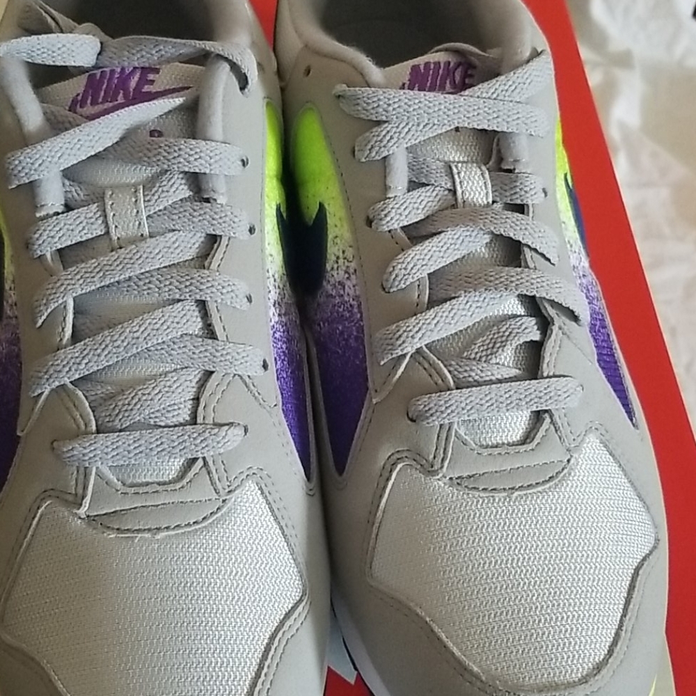 Mens shoes